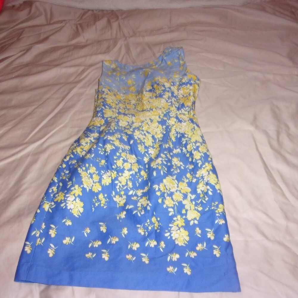 Dress - Picture 3 of 3